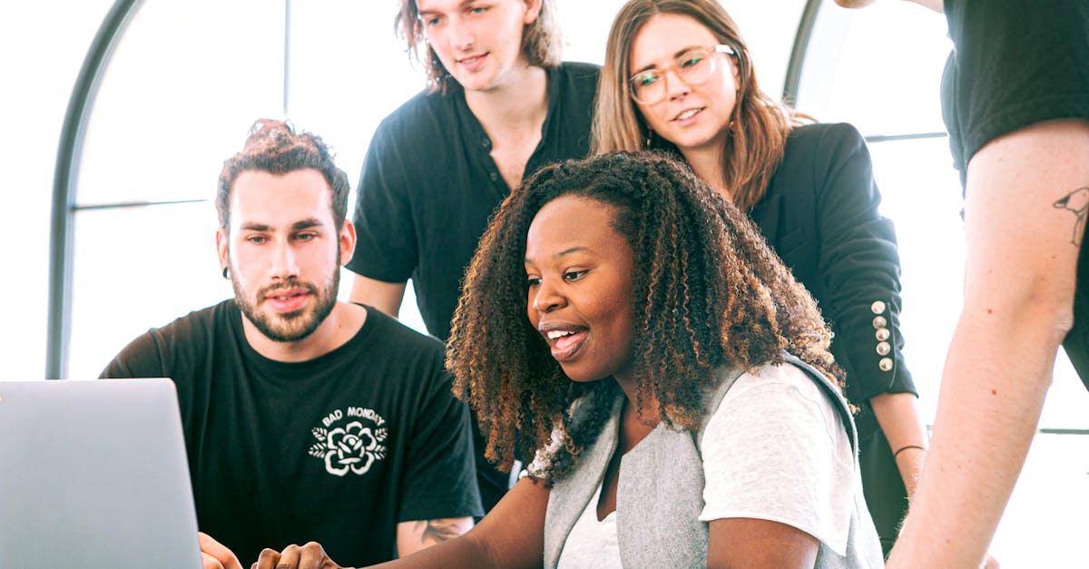 découvrez les clés pour assurer le succès de vos réunions d'affaires. apprenez des stratégies efficaces, de la préparation à l'exécution, pour maximiser l'impact de chaque rencontre professionnelle.