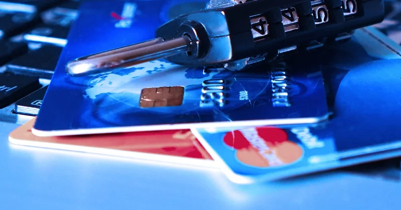 Recharge Réglo Mobile par carte bancaire : quels moyens sont acceptés ?