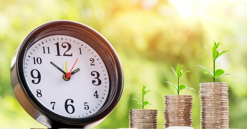 Site internet ou application Ma Banque : lequel choisir ?