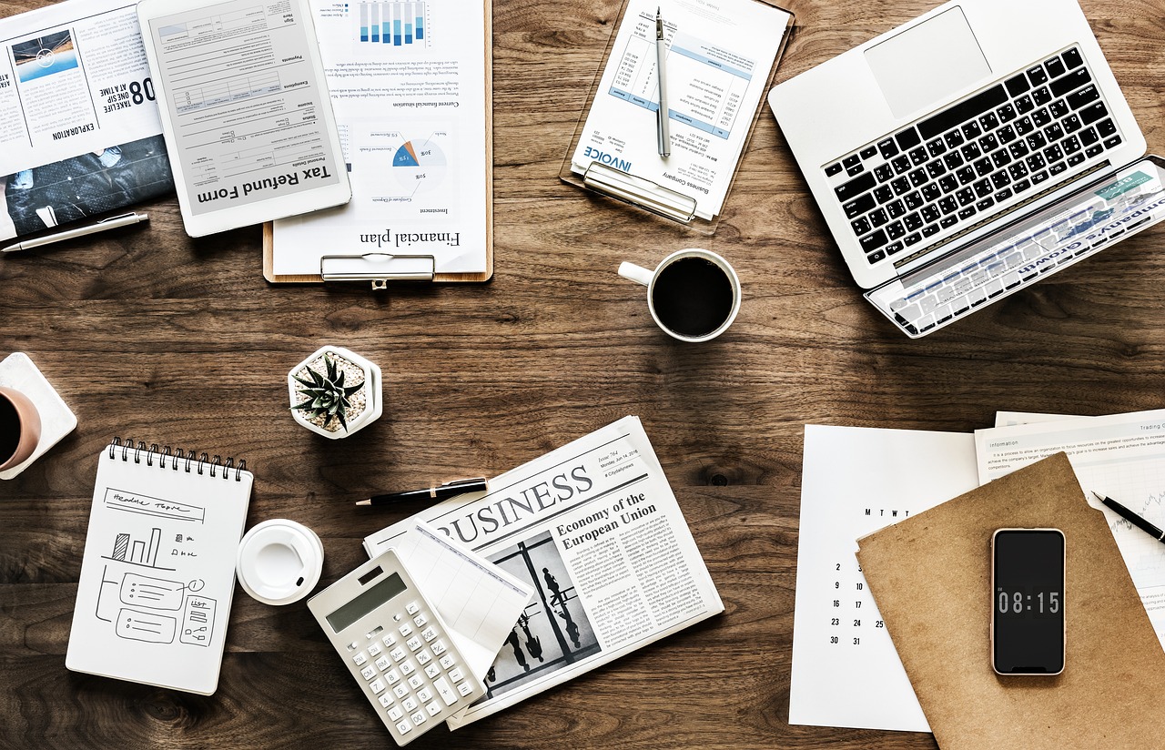 startup jeunes : comment lancer son projet innovant à 20 ans ?