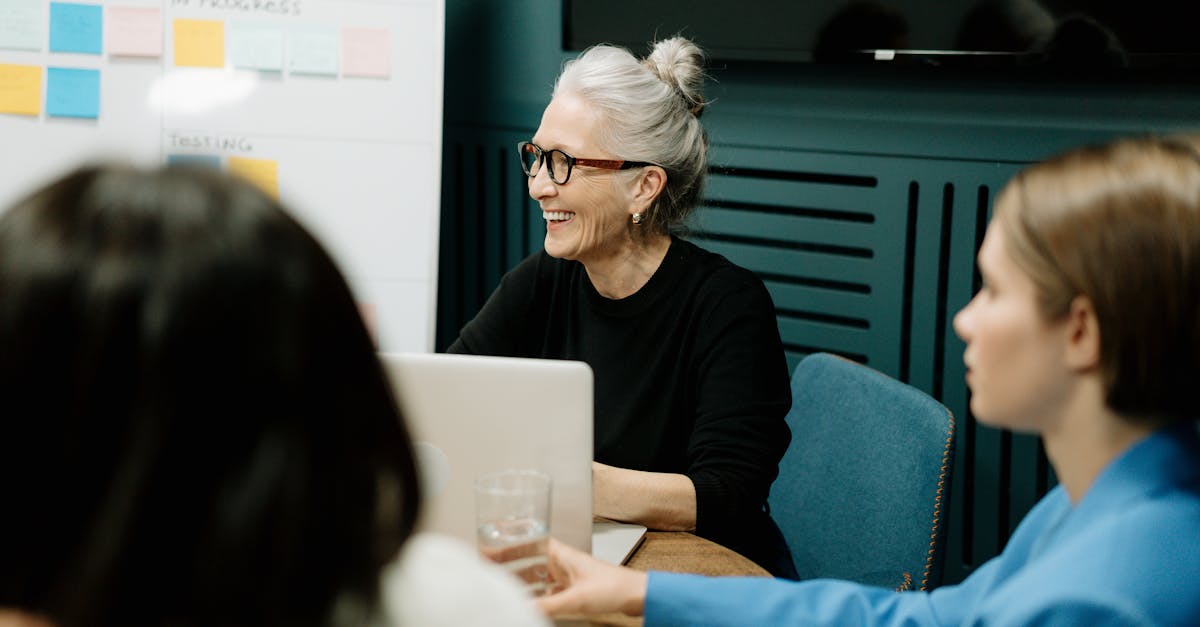 découvrez l'importance du mentorat dans le développement personnel et professionnel. apprenez comment un mentor peut guider, inspirer et soutenir votre croissance, tout en partageant des expériences précieuses et des conseils stratégiques pour atteindre vos objectifs.