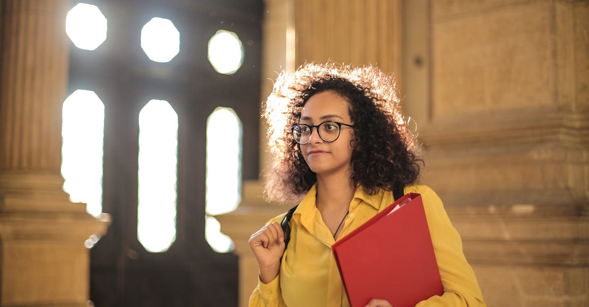 découvrez les opportunités de bourses d'études qui peuvent vous aider à financer votre éducation. explorez une variété de programmes de bourses disponibles pour les étudiants de tous niveaux et origines, et donnez un coup de pouce à votre avenir académique.