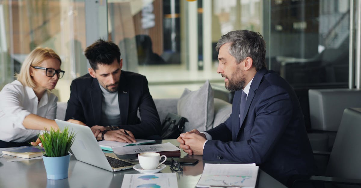 découvrez les clés d'un projet collaboratif réussi : stratégies efficaces, communication optimale et exploitation des talents individuels pour atteindre des objectifs communs.