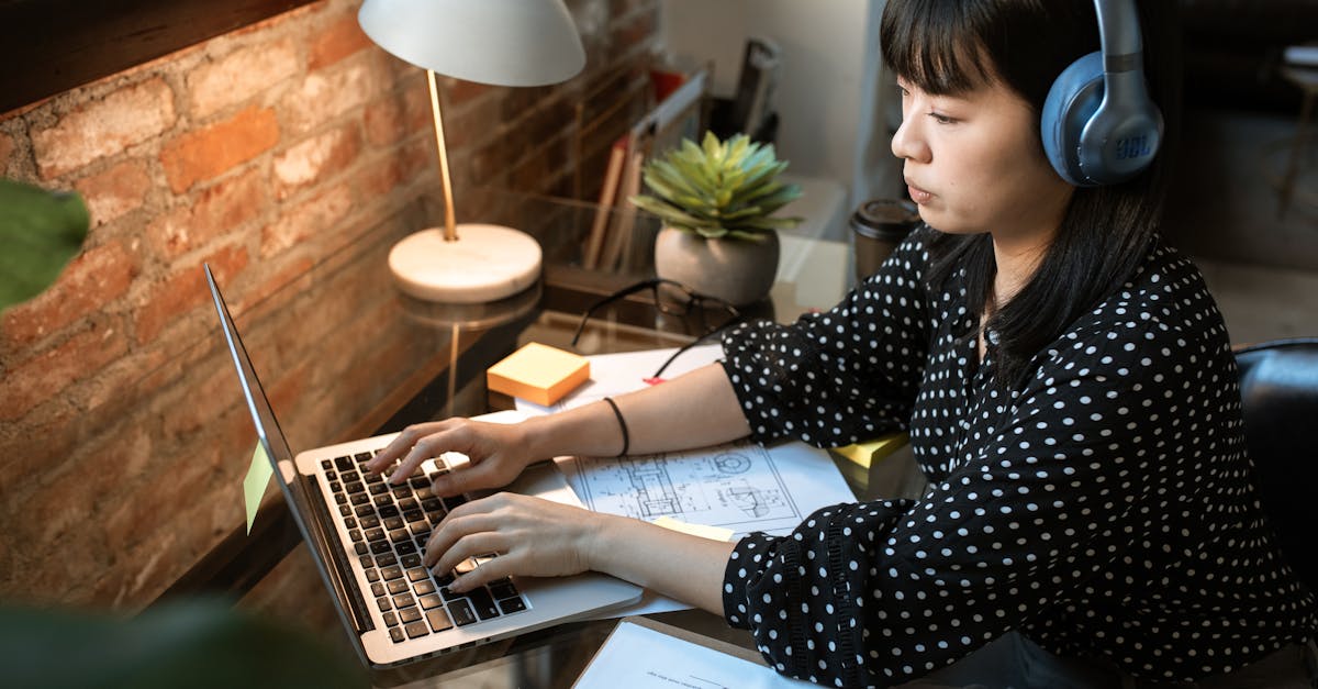 découvrez le monde dynamique de l'entrepreneuriat féminin : inspirez-vous des histoires de femmes audacieuses qui bâtissent des entreprises innovantes et transforment leur passion en succès. rejoignez un réseau de soutien et d'inspiration pour les femmes entrepreneures.