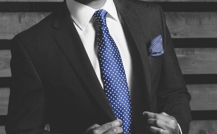 découvrez les différents styles de leadership et comment adapter votre approche pour inspirer et motiver efficacement votre équipe.