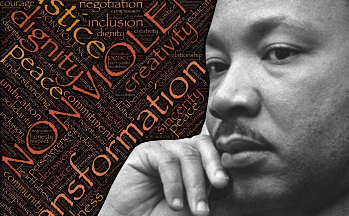 d&eacute;couvrez le leadership transformationnel : inspirez, motivez et guidez votre &eacute;quipe vers l'excellence en favorisant le changement positif et la croissance personnelle.